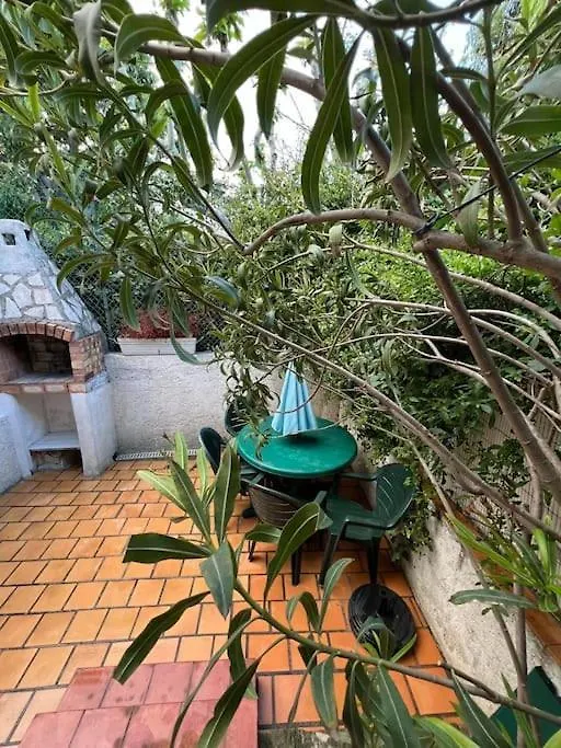 Triplex T4 83M2 Vue Mer Avec Le Patio Et L'Arrivee Autonome Bandol