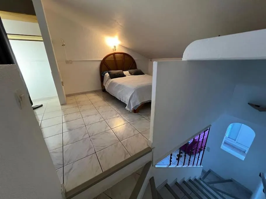 Triplex T4 83M2 Vue Mer Avec Le Patio Et L'Arrivee Autonome Bandol 0*,